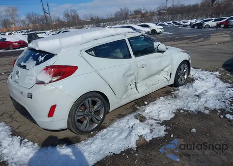 2012 Hyundai Veloster Base W/Gray z USA, uszkodzony, nr VIN KMHTC6AD2CU017867